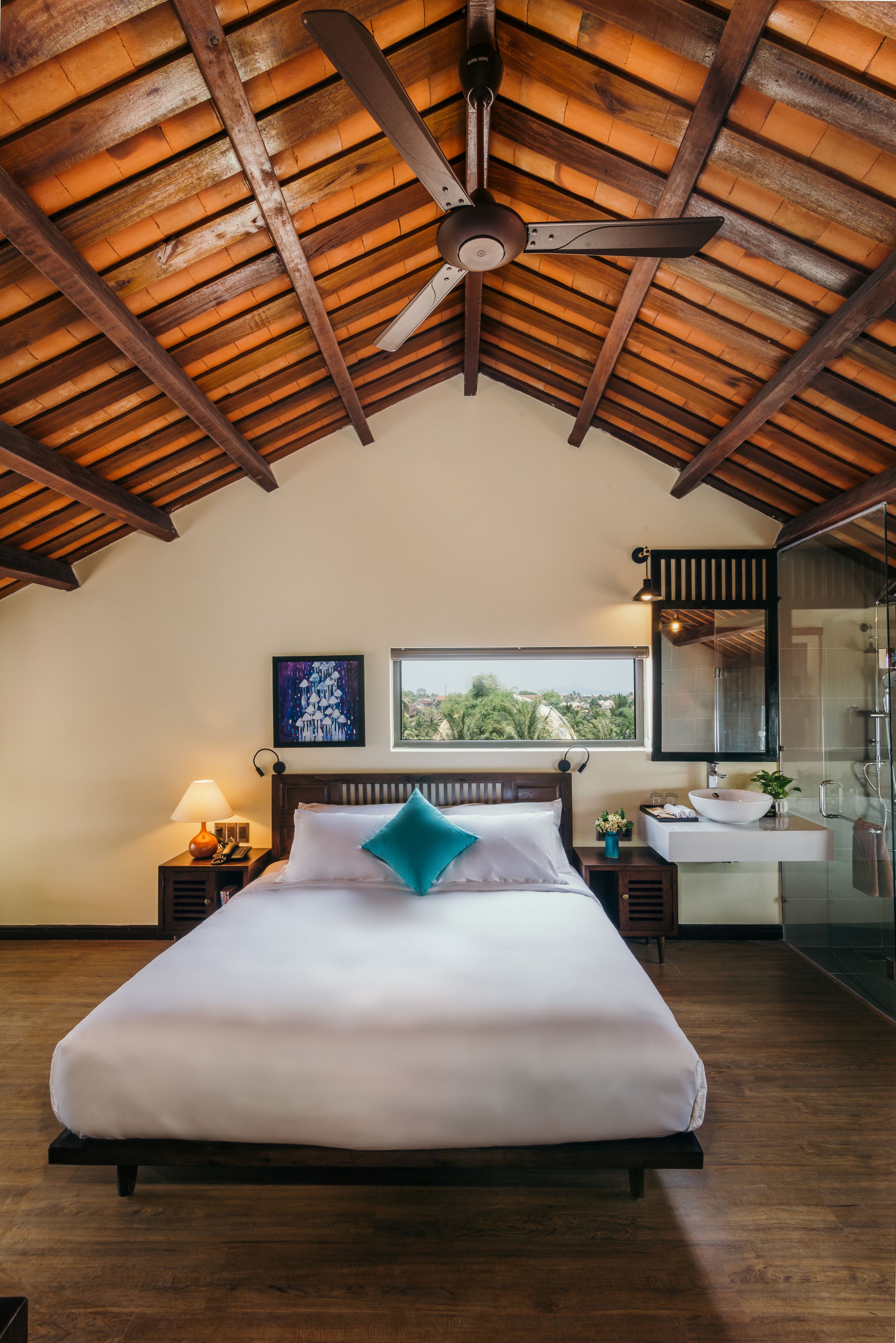 luxury suite, river view | minibar, in-room safe, desk, blackout curtains