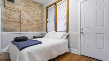 Apartment (2 Bedrooms) | 2 bedrooms, iron/ironing board, free WiFi