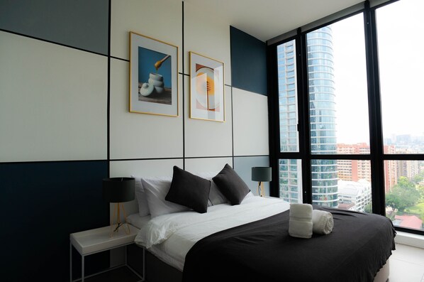 2 bedrooms, iron/ironing board, WiFi, bed sheets