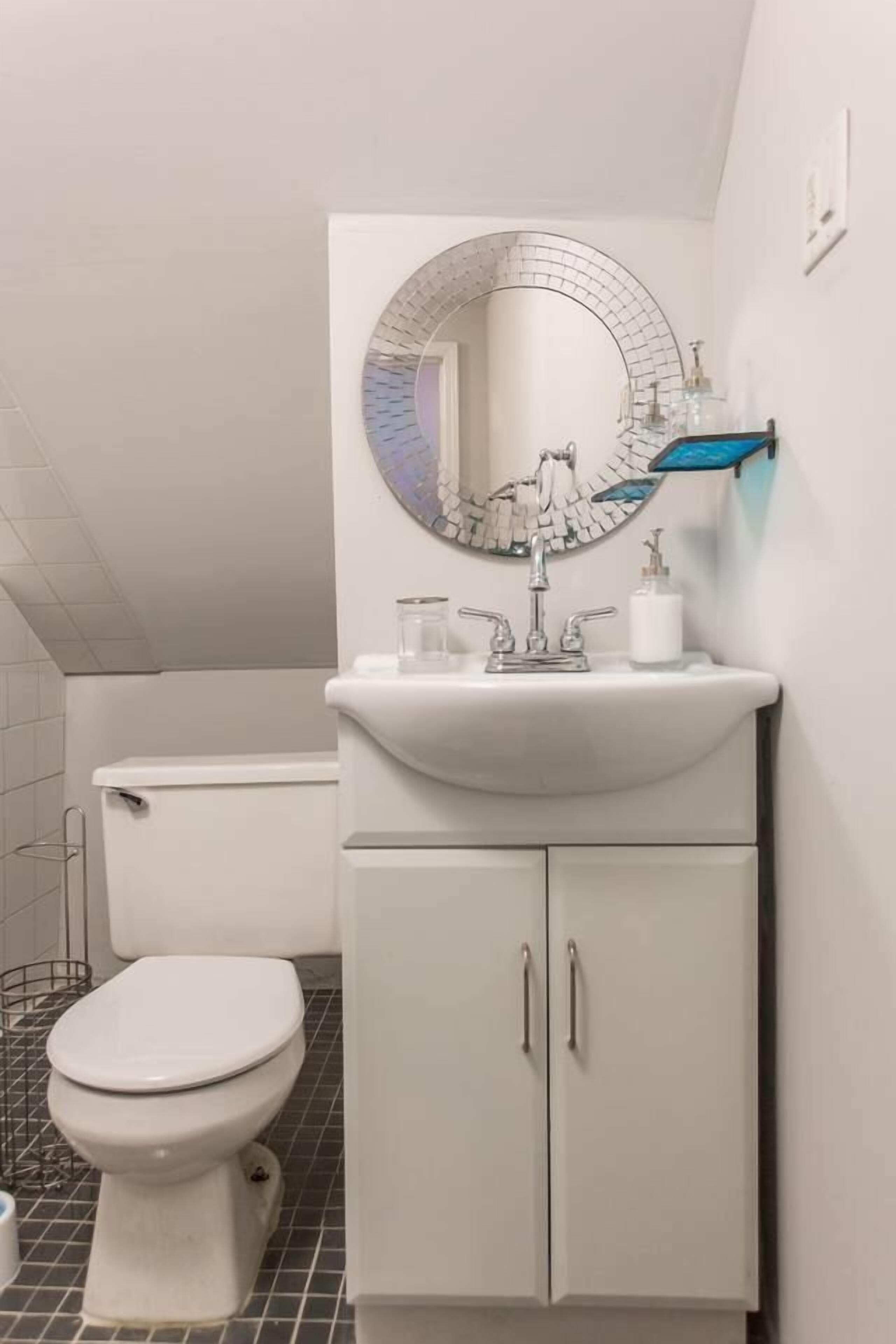 Apartment (2 Bedrooms) | Bathroom