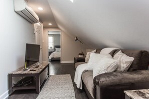 Apartment (2 Bedrooms) | Living room | TV - Unique Wrigleyville Gem (Chicago)