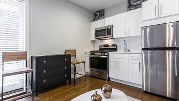 Apartment (2 Bedrooms) | 2 bedrooms, iron/ironing board, free WiFi, bed sheets