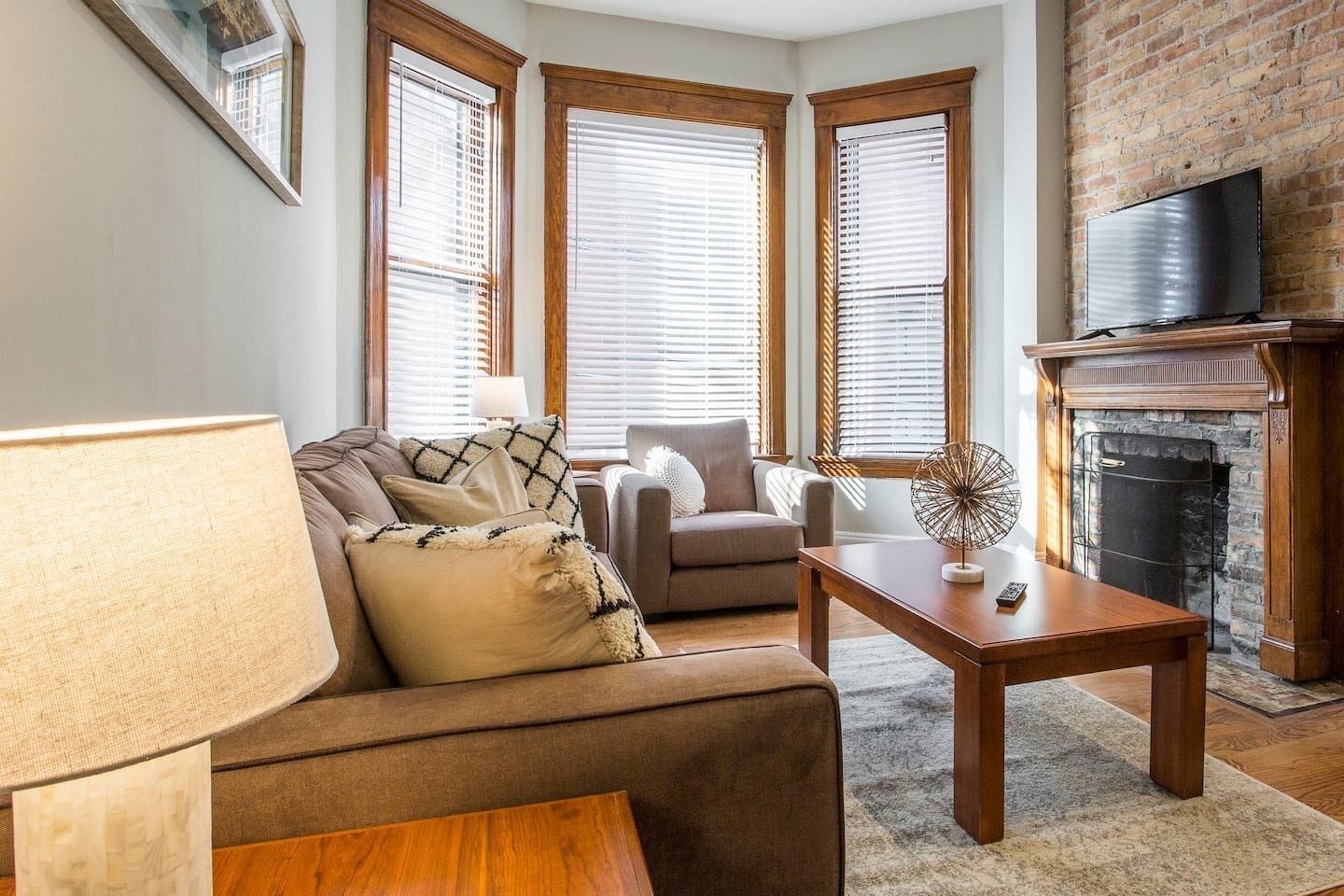 Apartment (2 Bedrooms) | Living area | TV