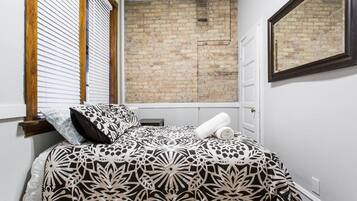 Apartment (2 Bedrooms) | 2 bedrooms, iron/ironing board, free WiFi, bed sheets