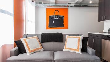 Apartment (1 Bedroom) | Living room | TV