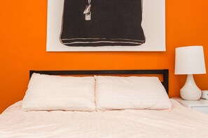 Apartment (1 Bedroom) | 1 bedroom, iron/ironing board, free WiFi - Bright & Modern 1 BDR in Downtown (Chicago)
