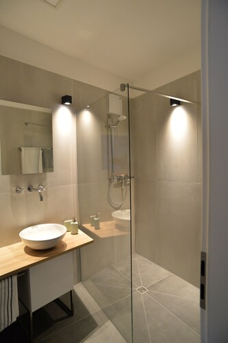 Grey House Apartments Grossbeeren
