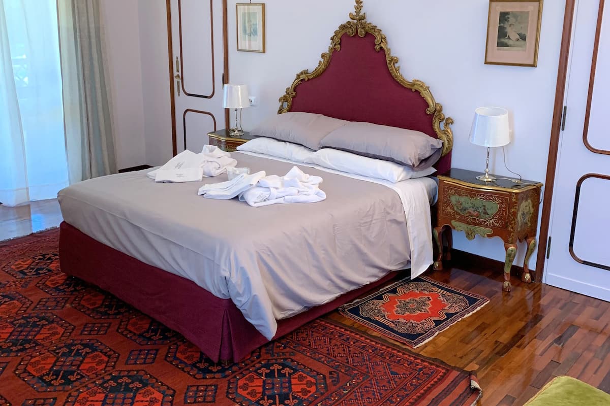 1 bedroom, minibar, in-room safe, individually furnished