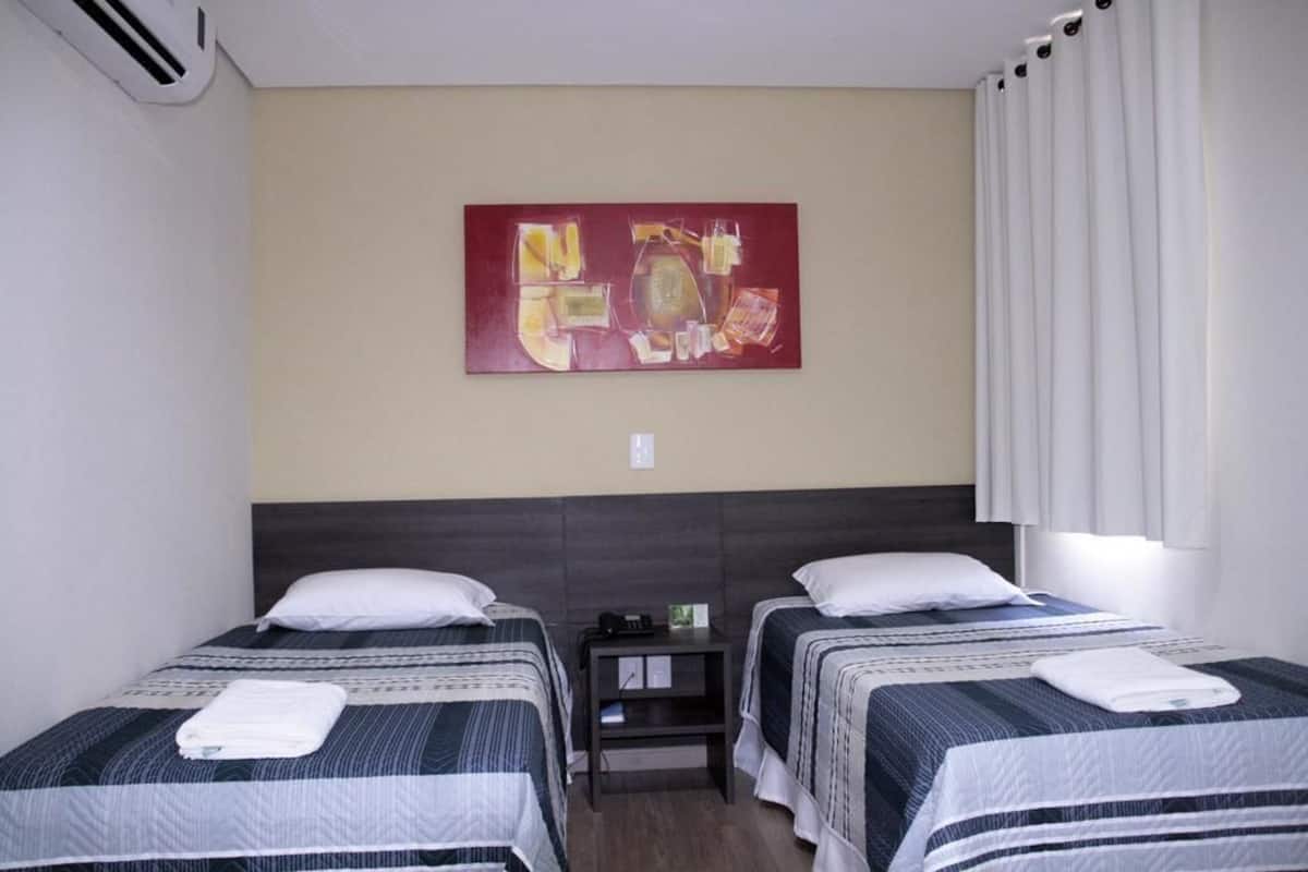 Ropa de cama de alta calidad y minibar