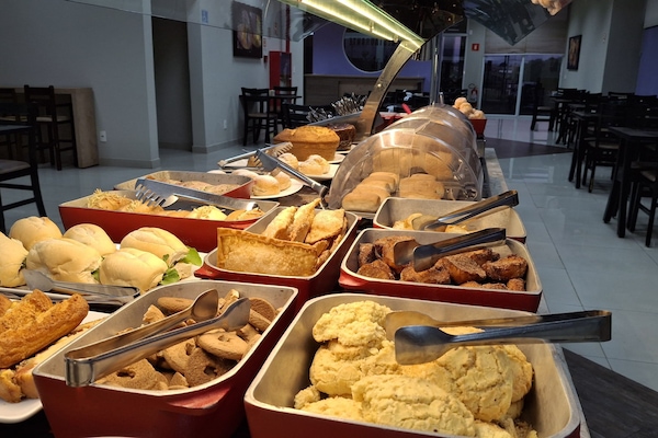 Free daily full breakfast