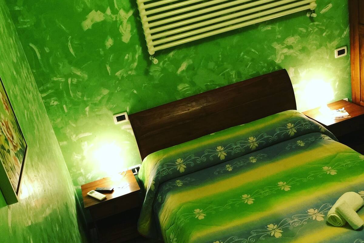 Individually decorated, individually furnished, soundproofing, free WiFi