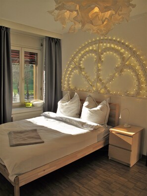 1 habitación, tabla de planchar con plancha, wifi y ropa de cama 