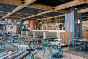 Dining - WESTGATE TOWN CENTER RESORT AND SPA (Kissimmee)