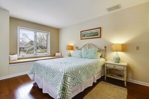 4 habitaciones, escritorio y internet por cable gratis 
