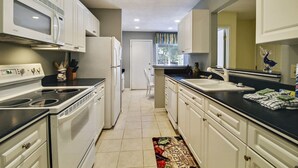 Private kitchen - Tennismaster 1101 (Hilton Head Island)