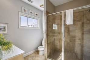 Bathroom - Crabline 35 (Hilton Head Island)