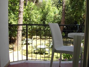 Triple Room | Balcony - Hotel la Tavernetta dei Ronchi (Massa)