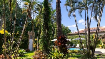 Jardines del alojamiento