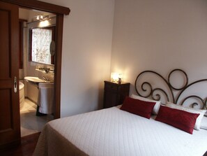 Apartment, 2 Schlafzimmer | 2 Schlafzimmer, Bügeleisen/Bügelbrett, kostenlose Babybetten