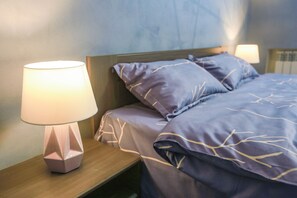 1 dormitorio, tabla de planchar con plancha, wifi