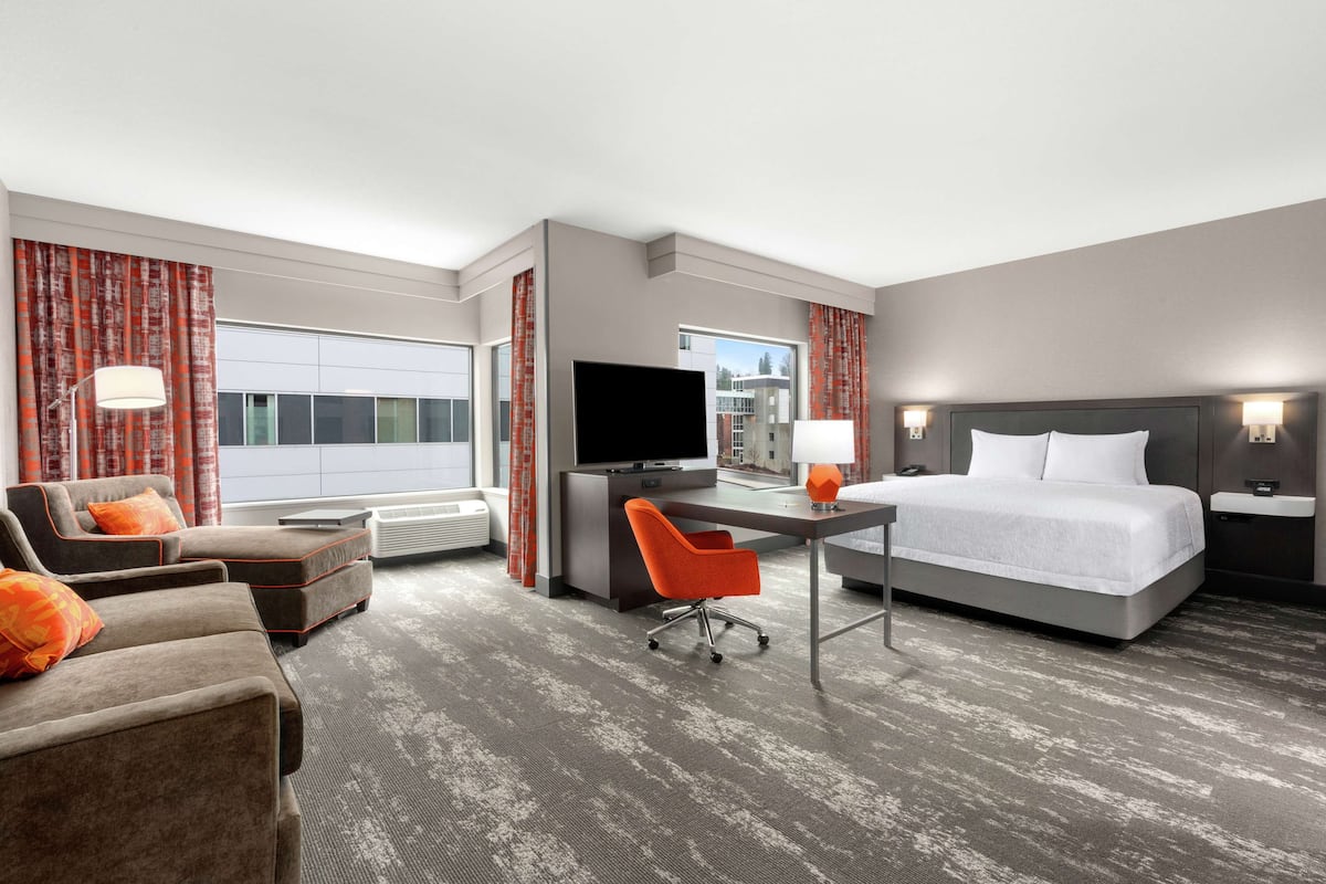 1 Schlafzimmer, hochwertige Bettwaren, Daunenbettdecken