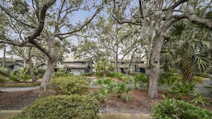 Property grounds - Hickory Cove 52 (Hilton Head Island)
