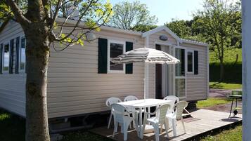 Mobile Home, 2 Bedrooms | Terrace/patio