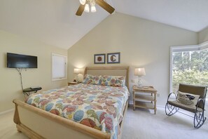 3 bedrooms, desk, free WiFi - Gloucester 77 (Hilton Head Island)