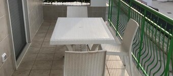 B&B Oleum