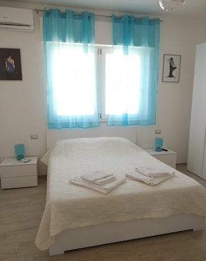 Deluxe Room | Pillow-top beds, individually decorated, individually furnished - B&B Oleum (Terlizzi)