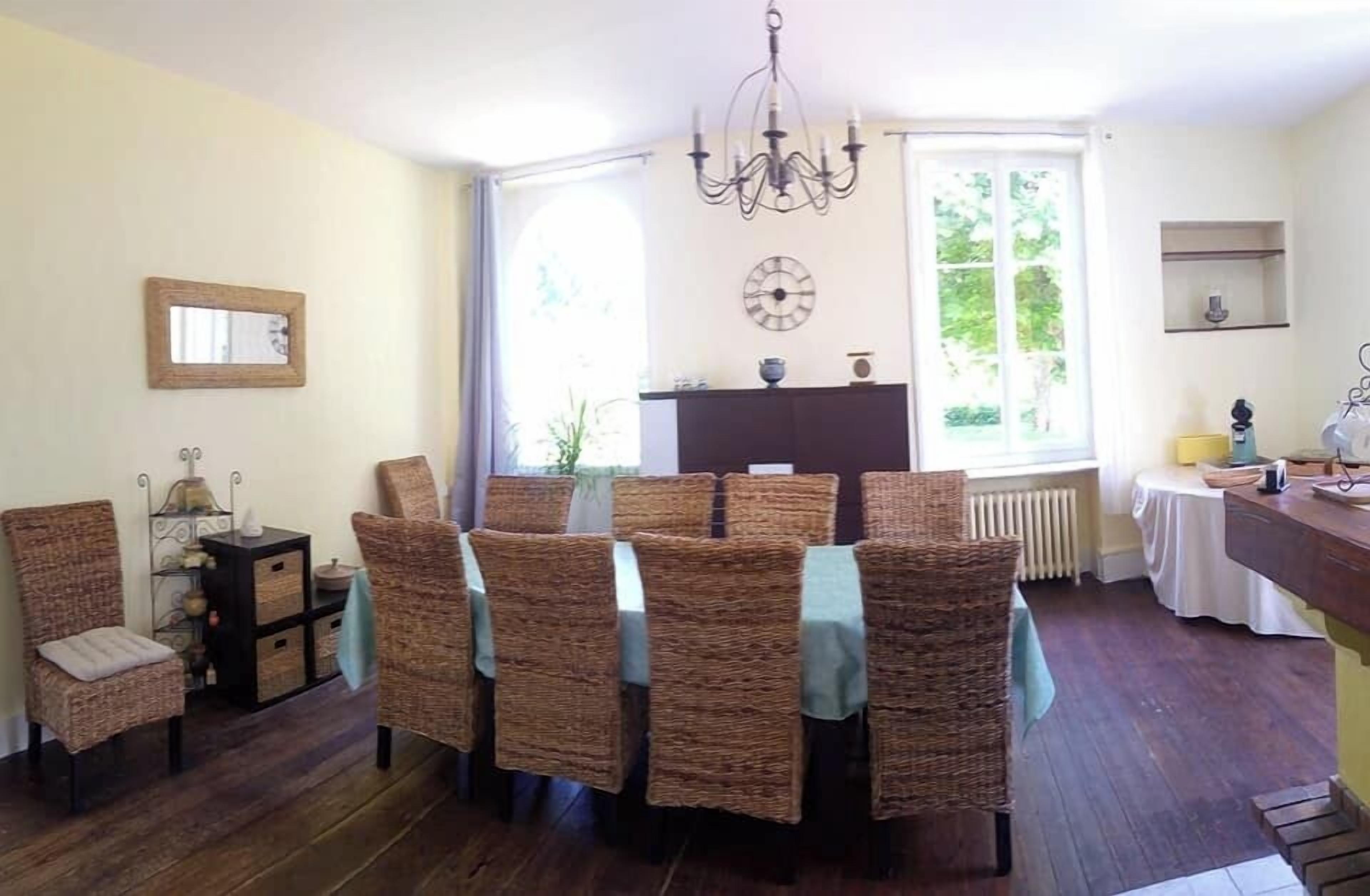 Dagelijks continentaal ontbijt inbegrepen