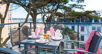 Bel Appartement prĂšs de la plage avec Kitchenette et Wi-Fi Gratuit!