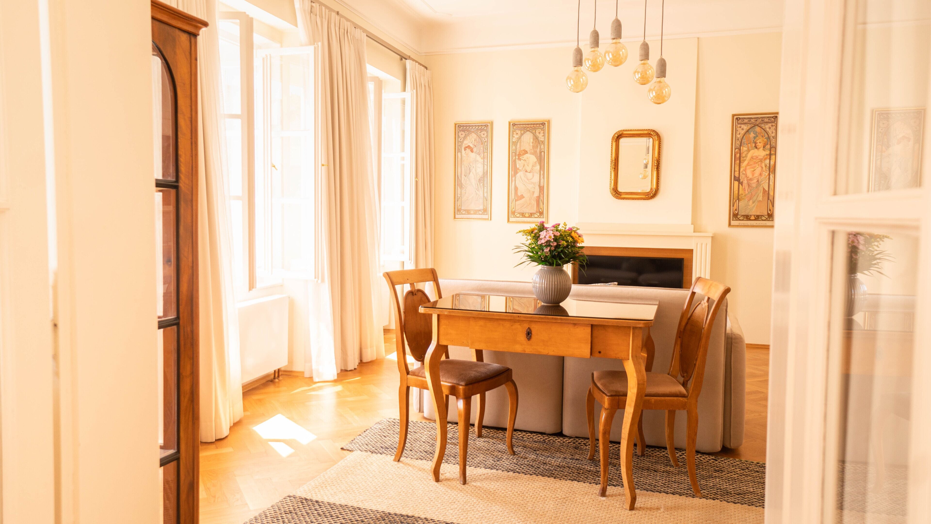 Charles Bridge Suite | Zimmersafe, Verdunkelungsvorhänge, kostenlose Babybetten