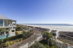 Beach/ocean view