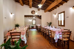 Restaurant - Agriturismo La Valle Dei Bronzetti (Cascia)