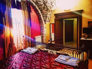 Superior Condo, Ensuite | 1 bedroom, blackout drapes, WiFi, bed sheets - L'Antica Dimora (Macchiagodena)