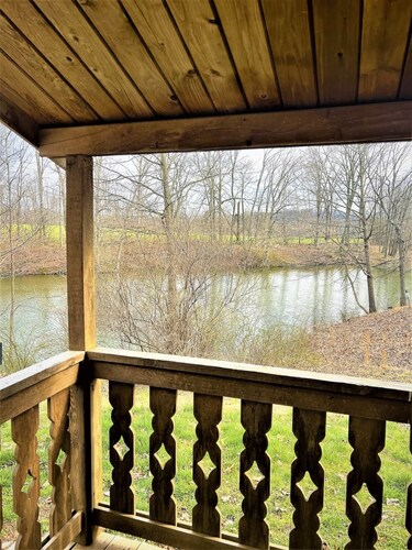 "Hank" Camping Cabin #1 | Pet Friendly