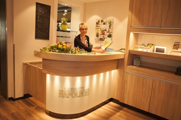 Reception - Landhotel Napoleon (Wipperfuerth)