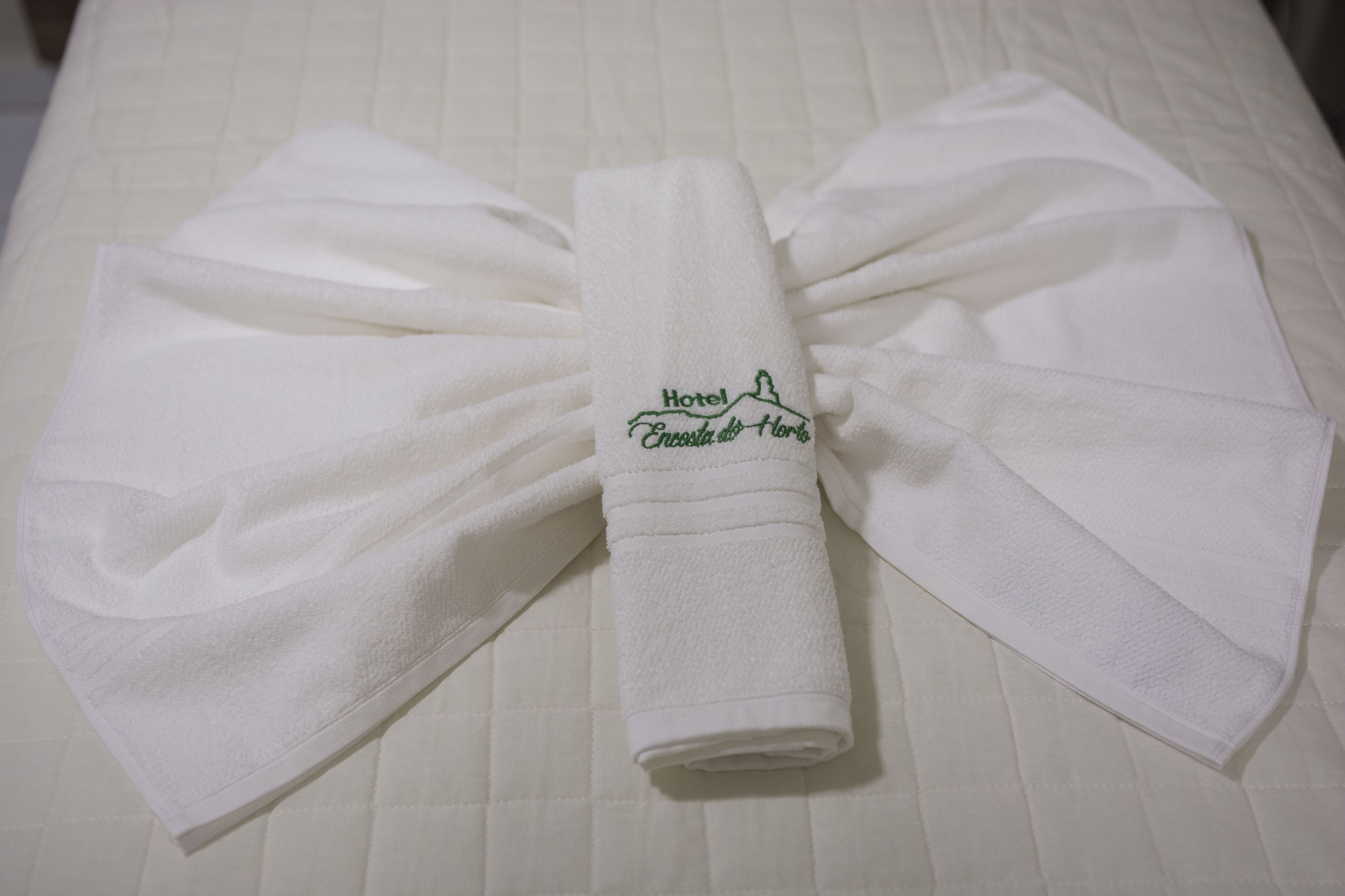 minibar, desk, free wifi, bed sheets