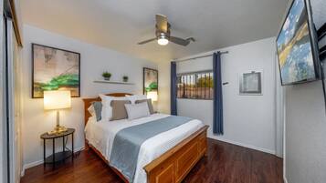 3 dormitoris, escriptori i planxa i posts de planxar