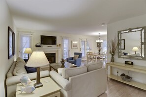 Flat-screen TV, fireplace, DVD player