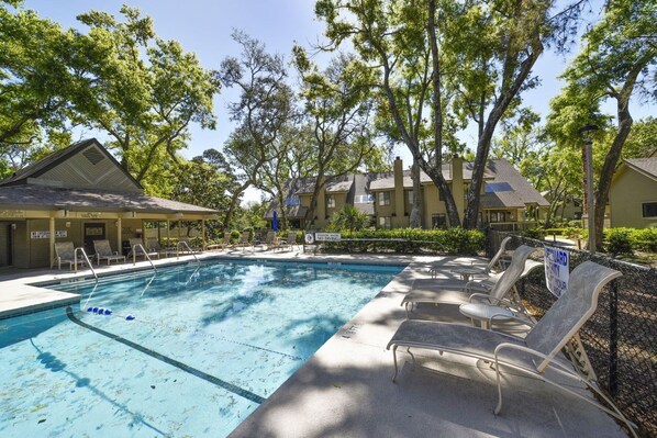 Outdoor pool - Fazio 36 (Hilton Head Island)