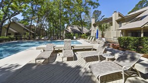 Unclassified image, 5 of 12, button - Fazio 36 (Hilton Head Island)