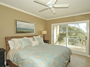 3 habitaciones, escritorio, tabla de planchar con plancha y wifi gratis