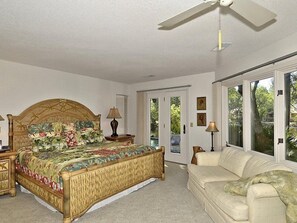 3 間臥室、書桌、免費無線上網