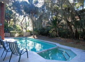 Outdoor pool - South Beach Lane 4 (Hilton Head Island)