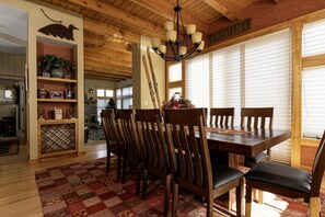 하우스, 침실 6개 | 다이닝