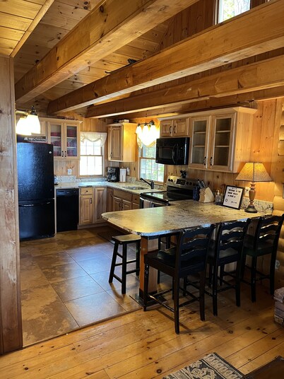 Tranquil lakefront retreat on majestic Lake Superior