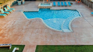 Seasonal outdoor pool, pool umbrellas, sun loungers