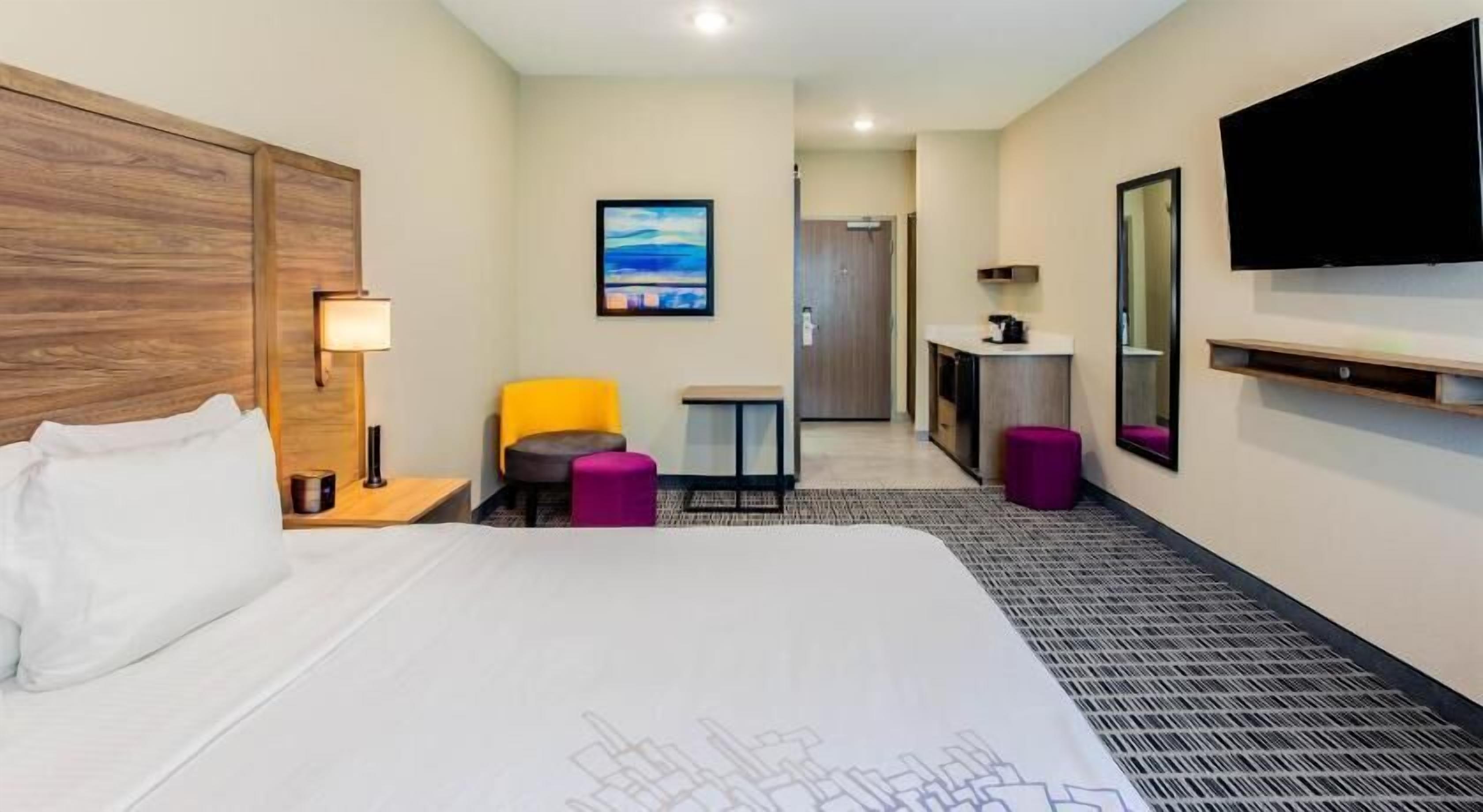 Desk, blackout curtains, iron/ironing board, free WiFi